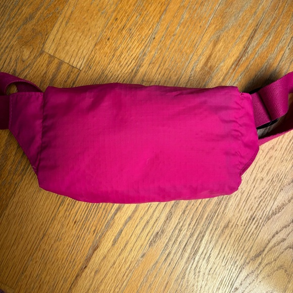 LeSportsac vintage Fanny pack belt bag - Picture 8 of 9
